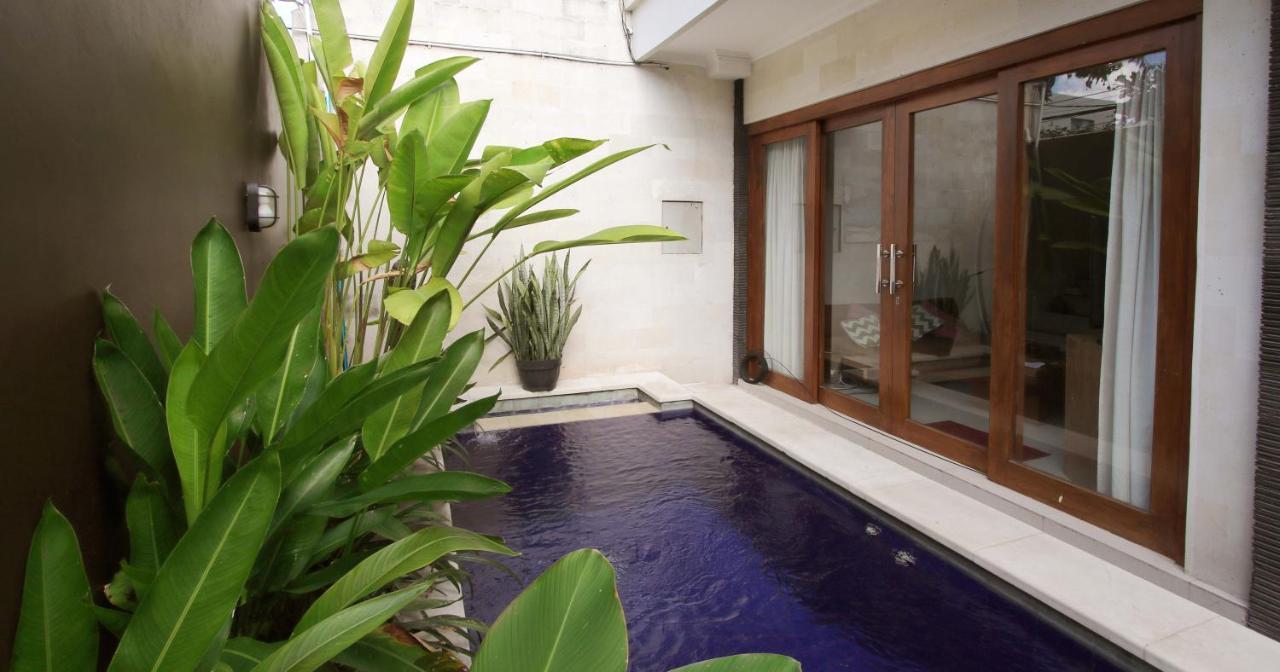 Villa Anyelir Seminyak  Bagian luar foto