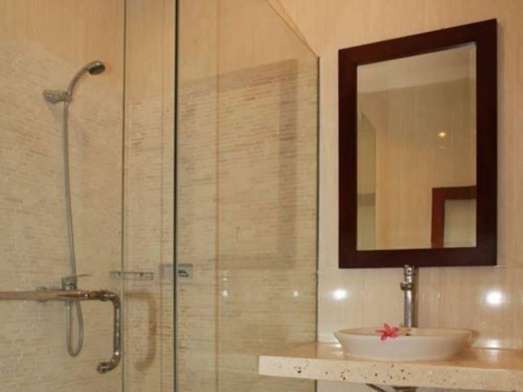 Villa Anyelir Seminyak  Bagian luar foto